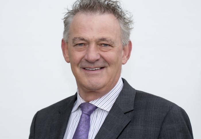 Peter Casey Fears Midlands-North-West Will Be Swamped with Asylum Seekers and Criticises Sinn Féin Over their U Turn on Illegal Immigration